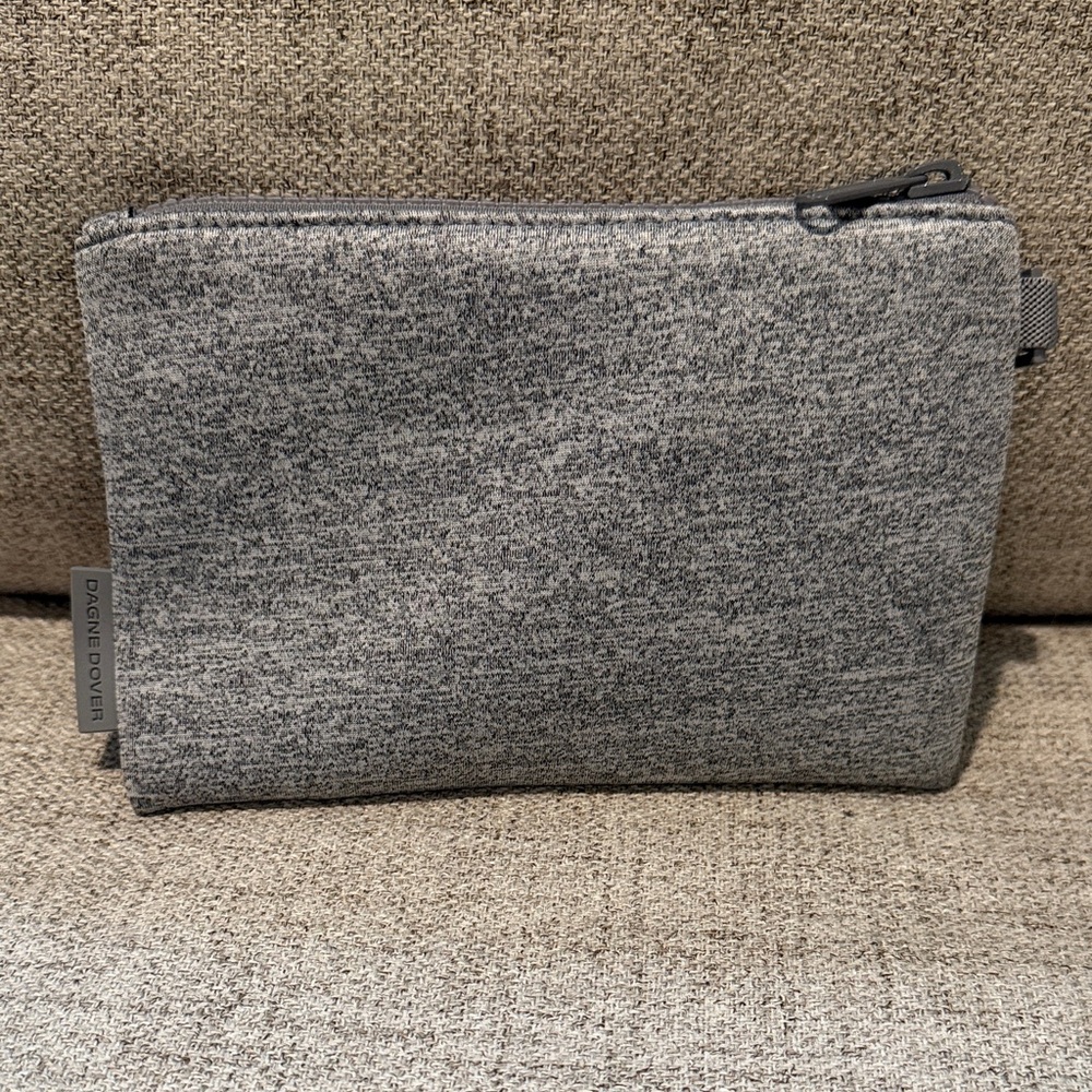 Dange Dover Grey Zip Pouch Gently used